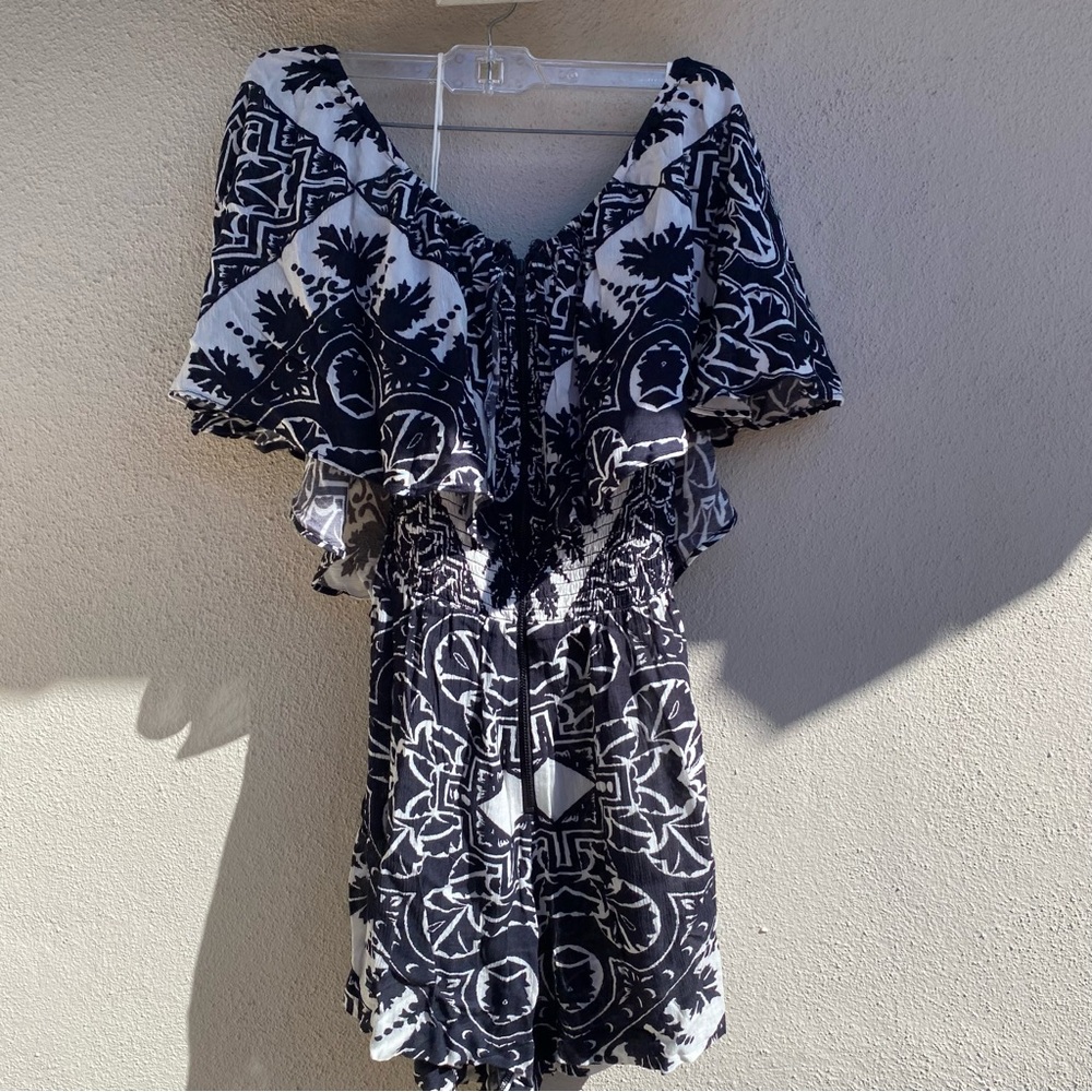 Alice + Olivia Alivia Romper Size 0 - Picture 16 of 16